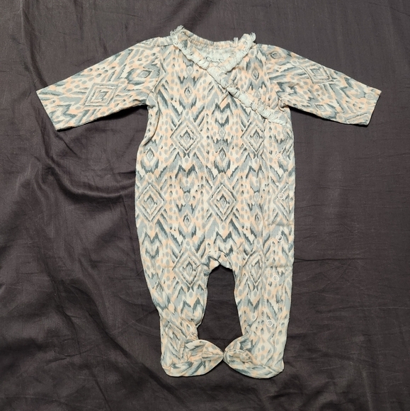 Jessica‎ Simpson footed pajamas size 0-3 months - Picture 1 of 9